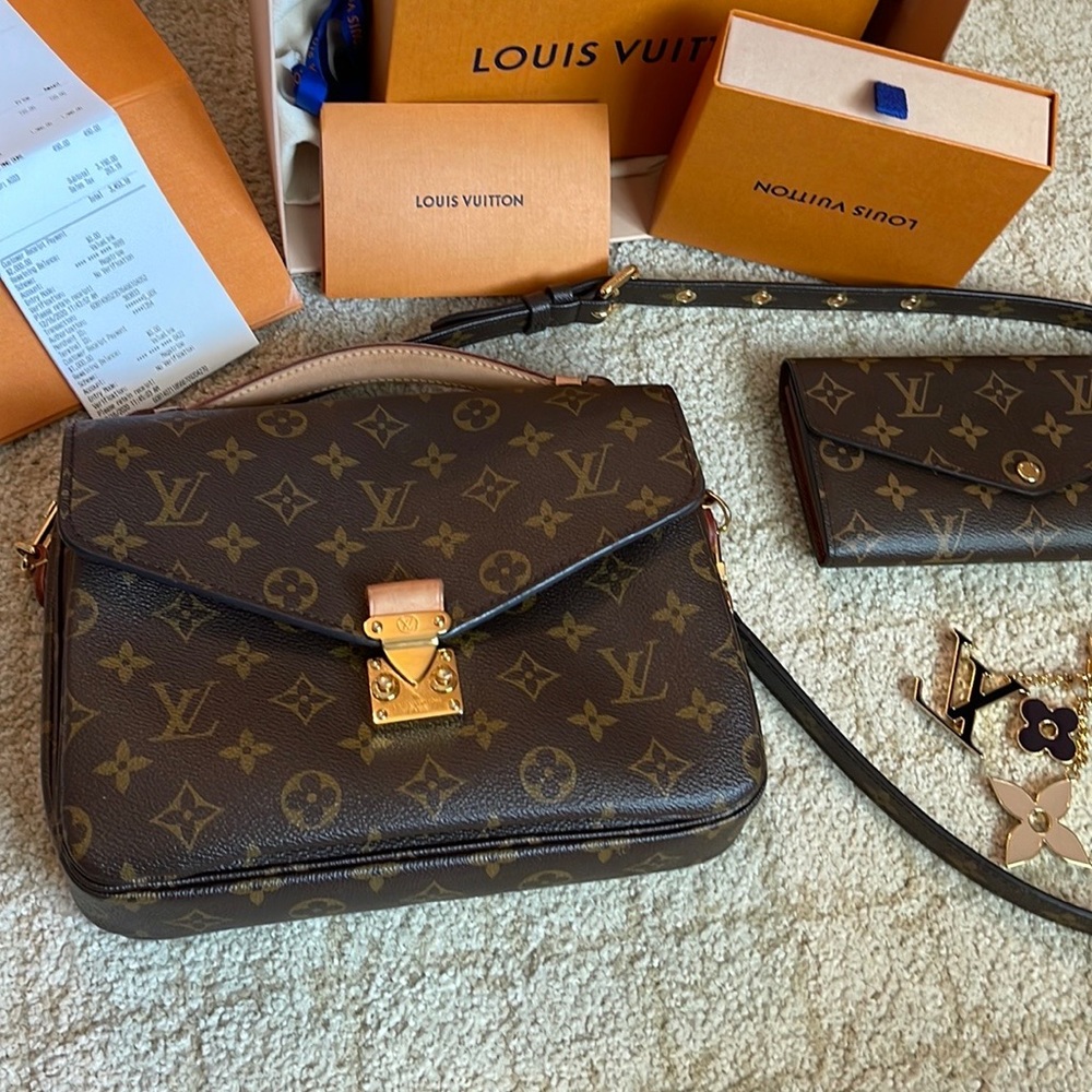 Louis Vuitton Pochette Métis